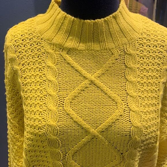 alison andrews yellow cable knit sweater. NWT. Medium. - Picture 2 of 5